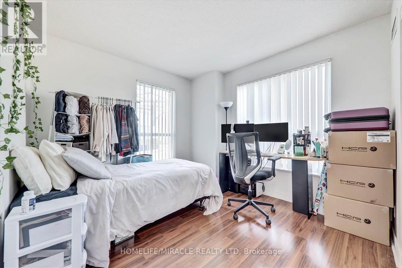 712 - 38 Lee Centre Drive, Toronto, ON - Indoor Photo Showing Bedroom