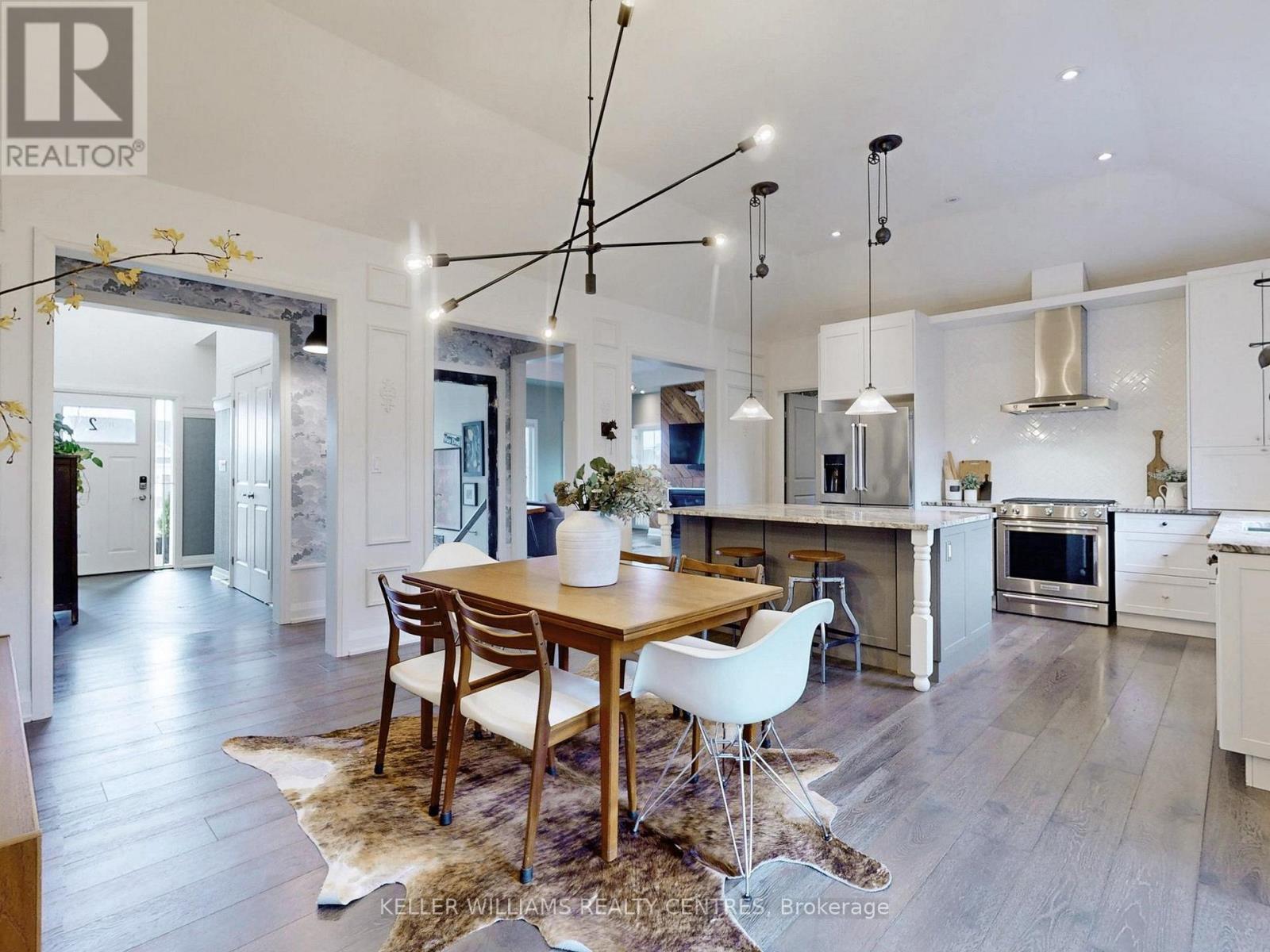 2 Thoroughbred Drive, Oro-Medonte, ON - Indoor