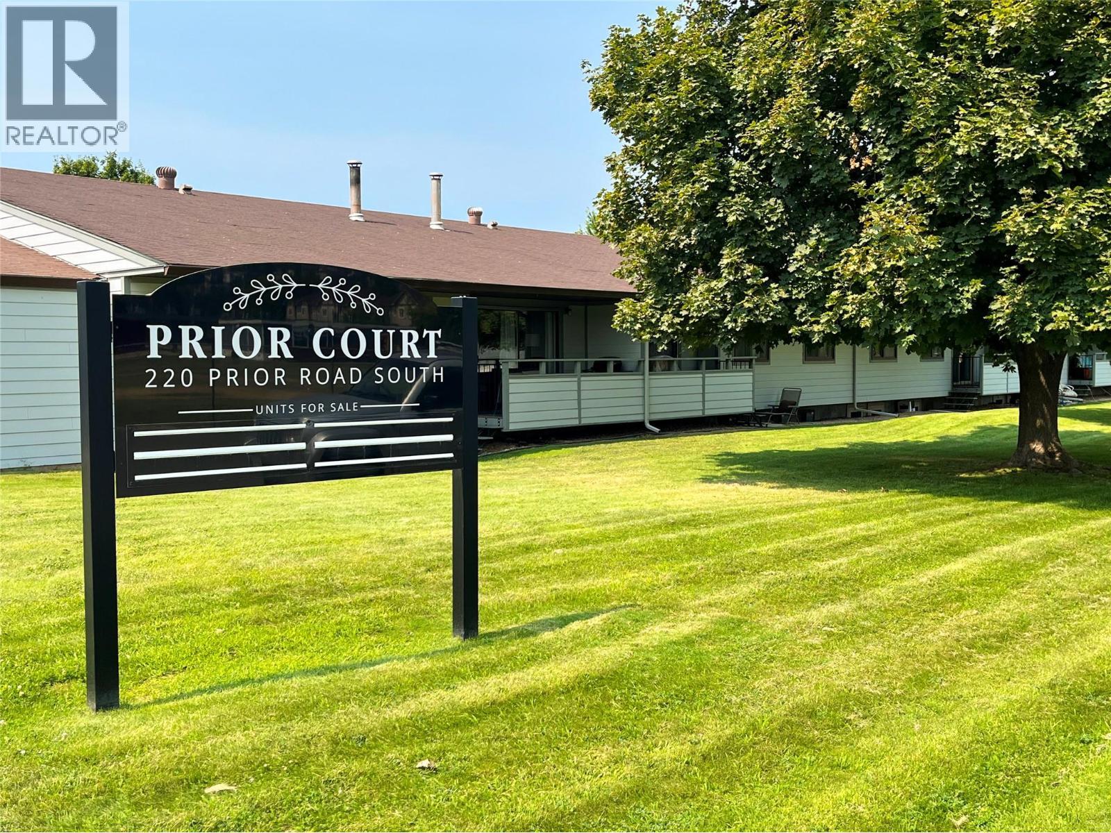 220 Prior Road S Unit# 3, Kelowna, BC - Outdoor