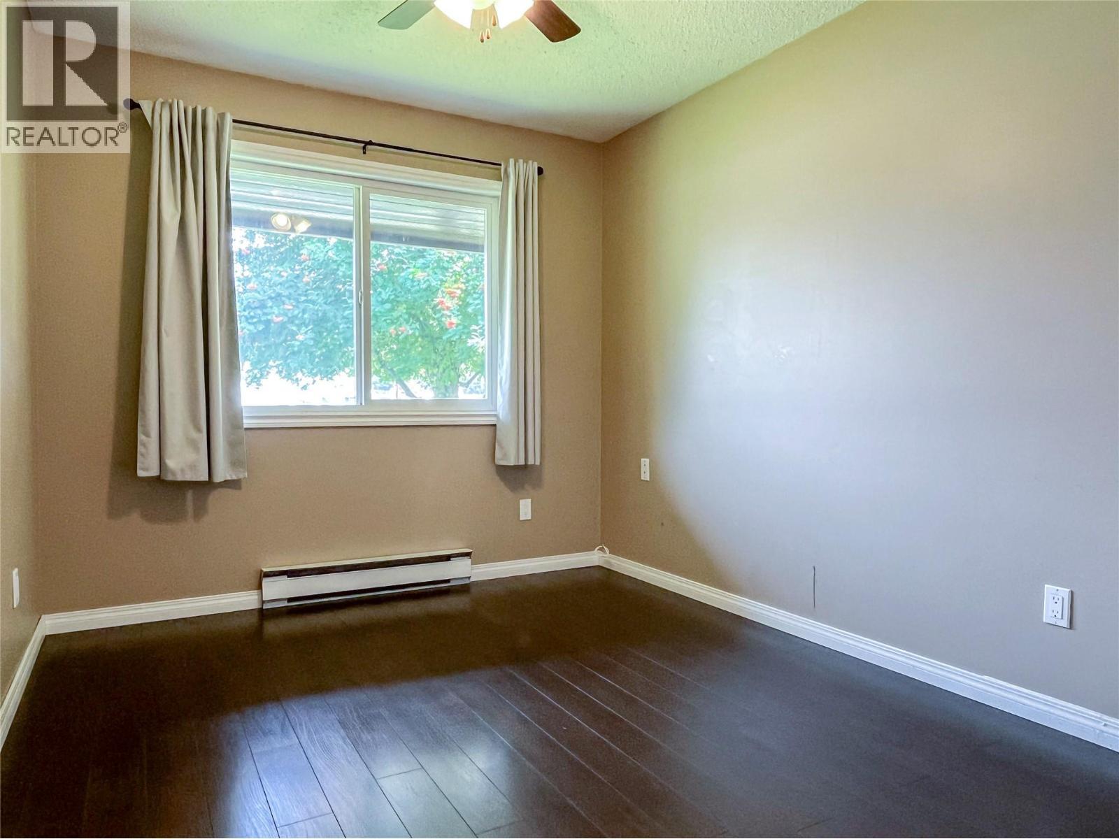 220 Prior Road S Unit# 3, Kelowna, BC - Indoor Photo Showing Other Room