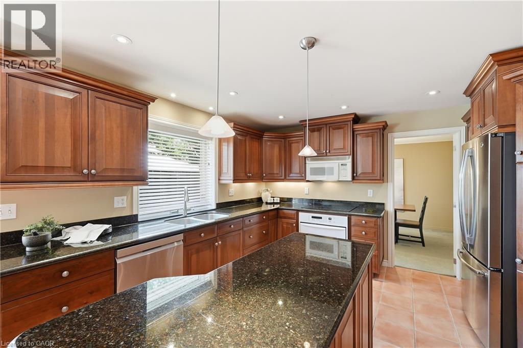 46 Devils Creek Drive, Cambridge, ON