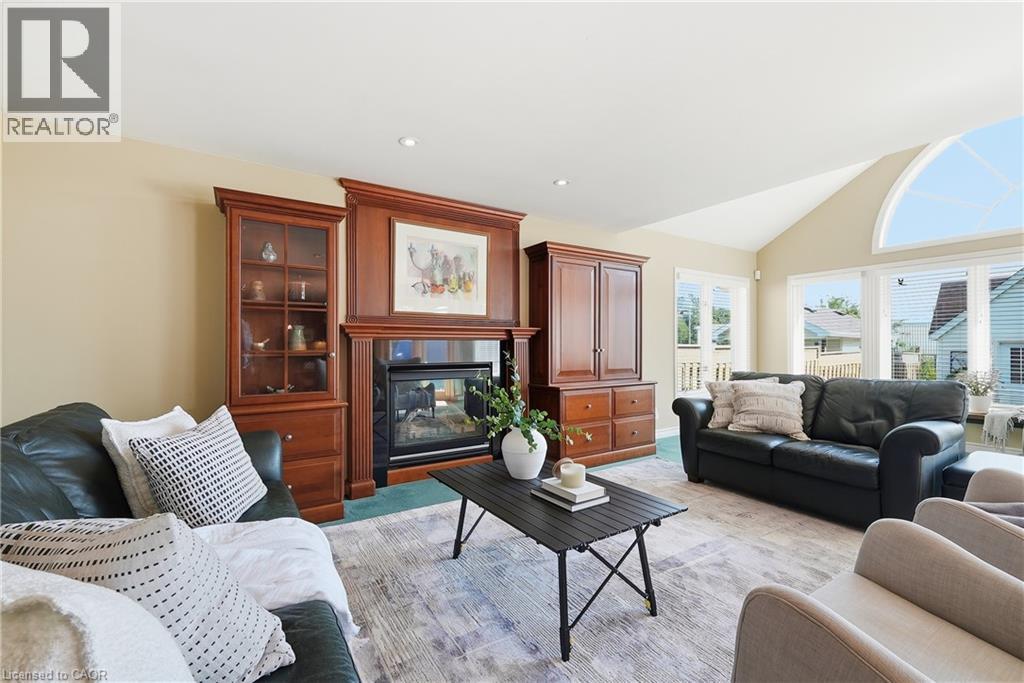 46 Devils Creek Drive, Cambridge, ON