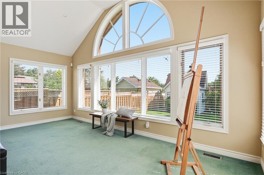 46 Devils Creek Drive, Cambridge, ON