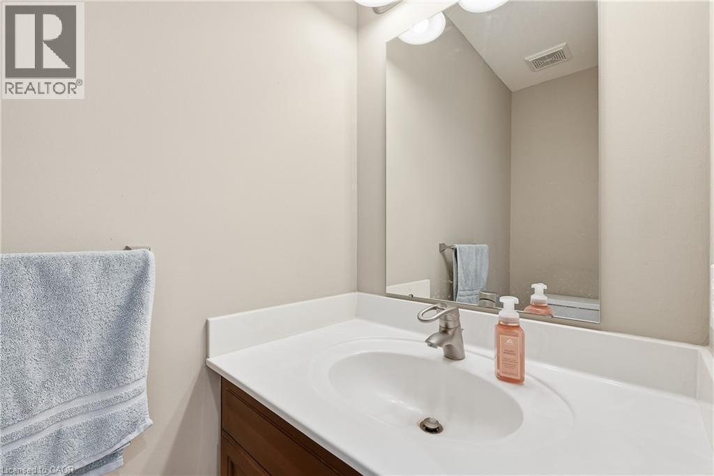 46 Devils Creek Drive, Cambridge, ON