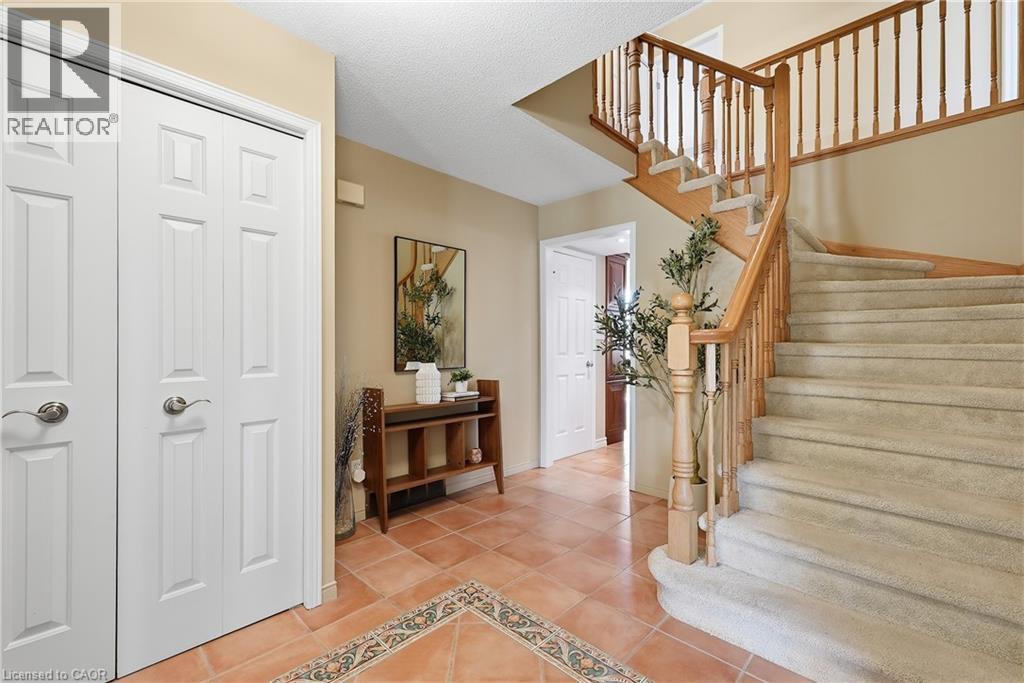 46 Devils Creek Drive, Cambridge, ON