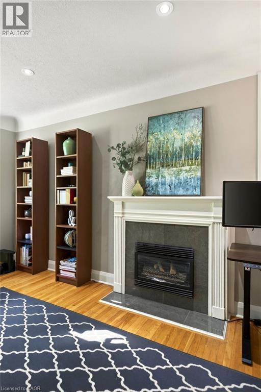 23 Kipling Road, Hamilton, ON - Indoor Photo Showing Living Room With Fireplace