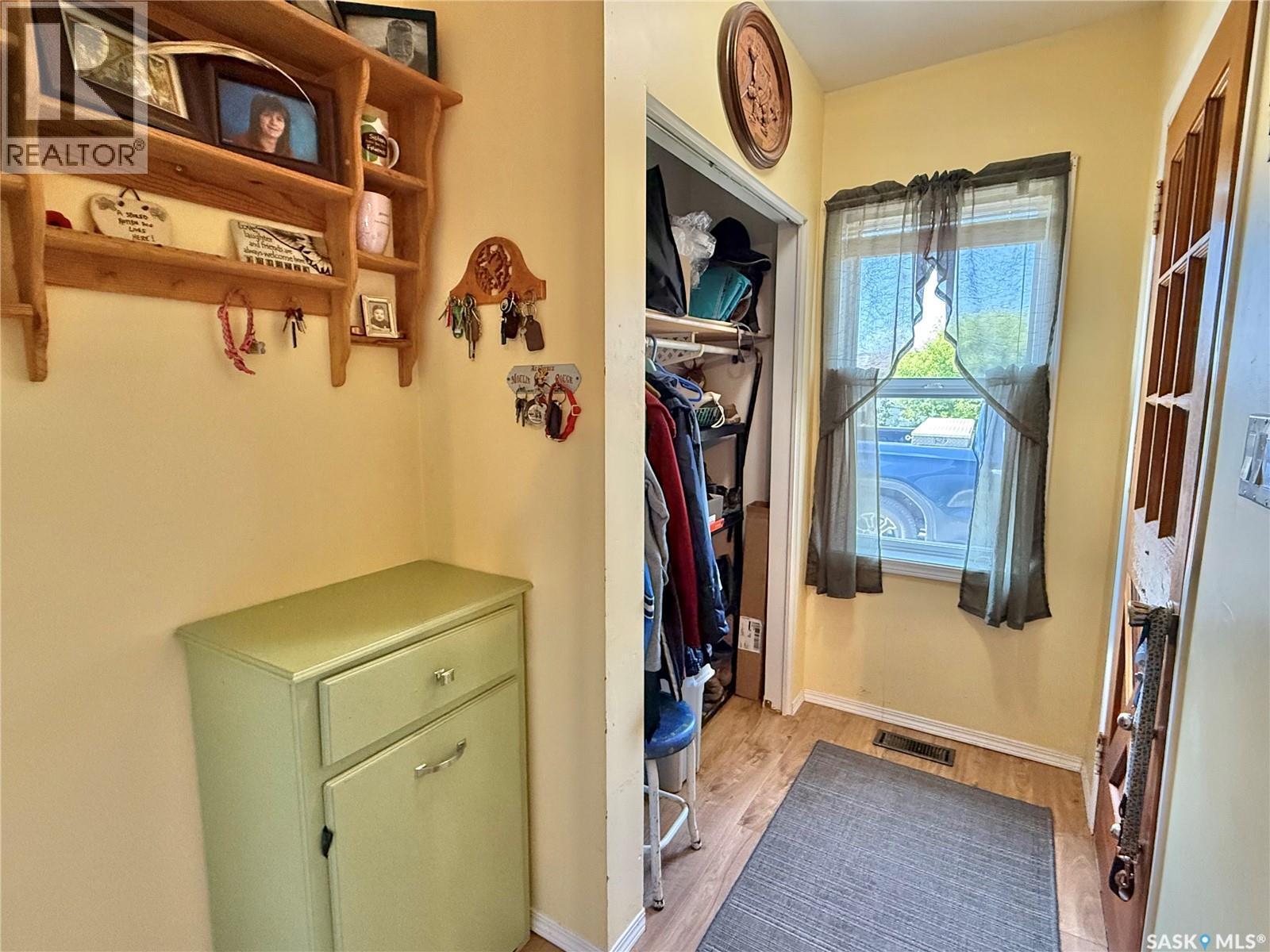315 3Rd Avenue W, Debden, SK - Indoor Photo Showing Other Room
