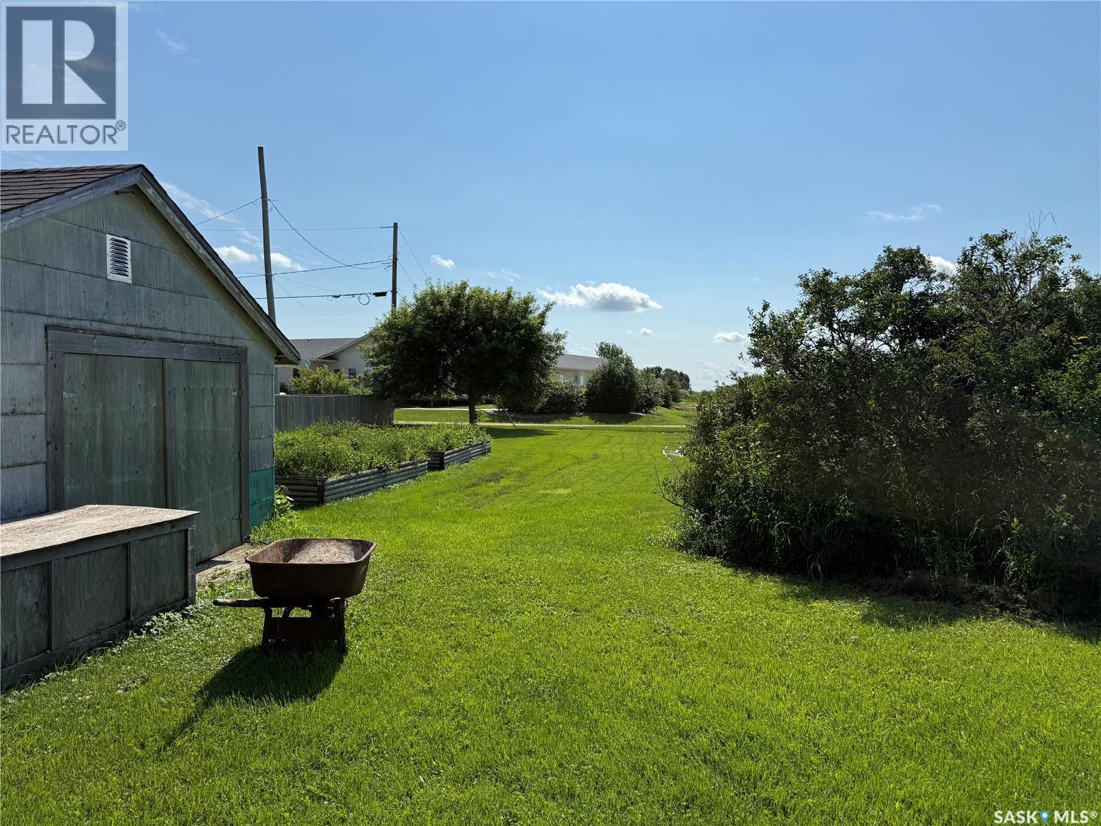 315 3Rd Avenue W, Debden, SK - Outdoor