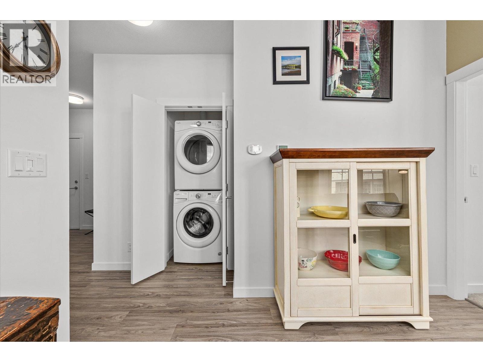 In-suite laundry - 1775 Chapman Place Unit# Ph06, Kelowna, BC