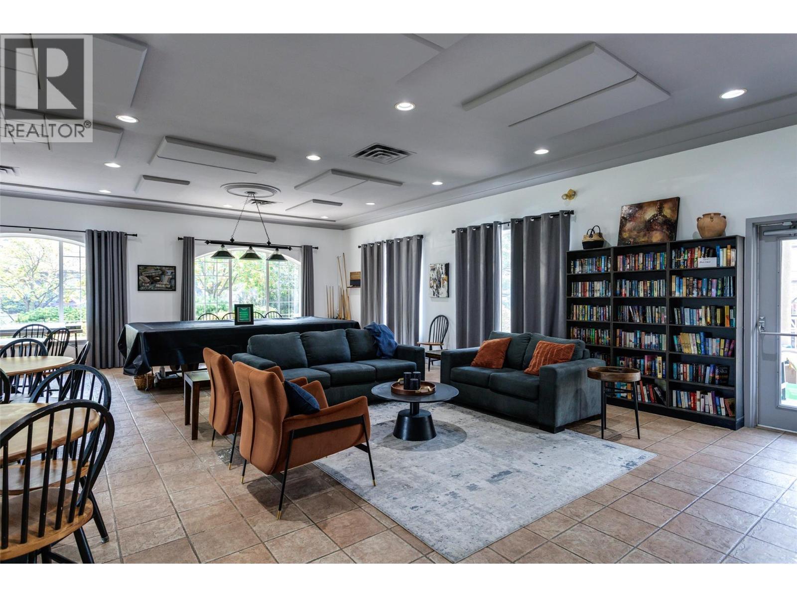 1962 Enterprise Way Unit# 401, Kelowna, BC - Indoor