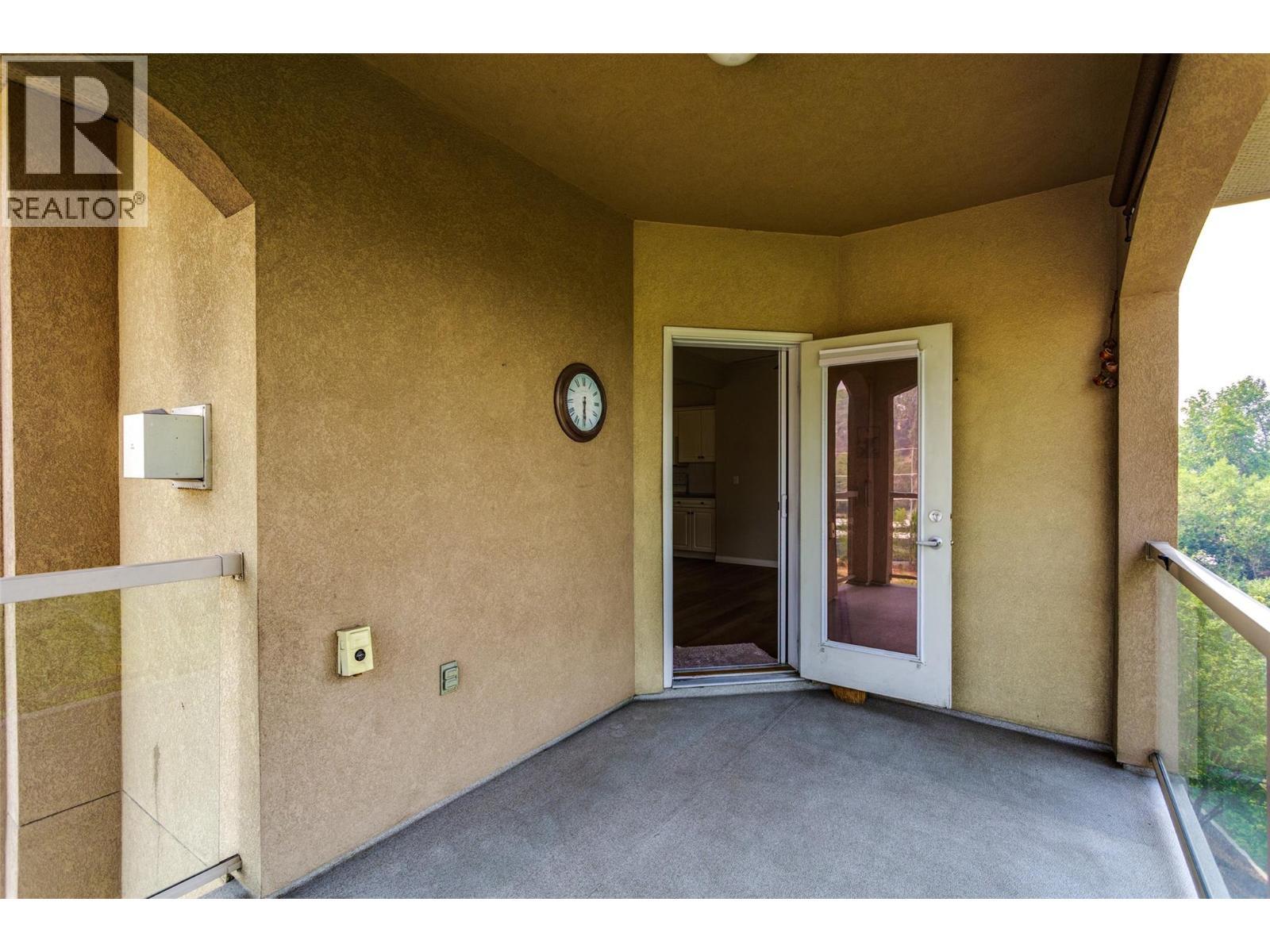 1962 Enterprise Way Unit# 401, Kelowna, BC - Outdoor With Exterior