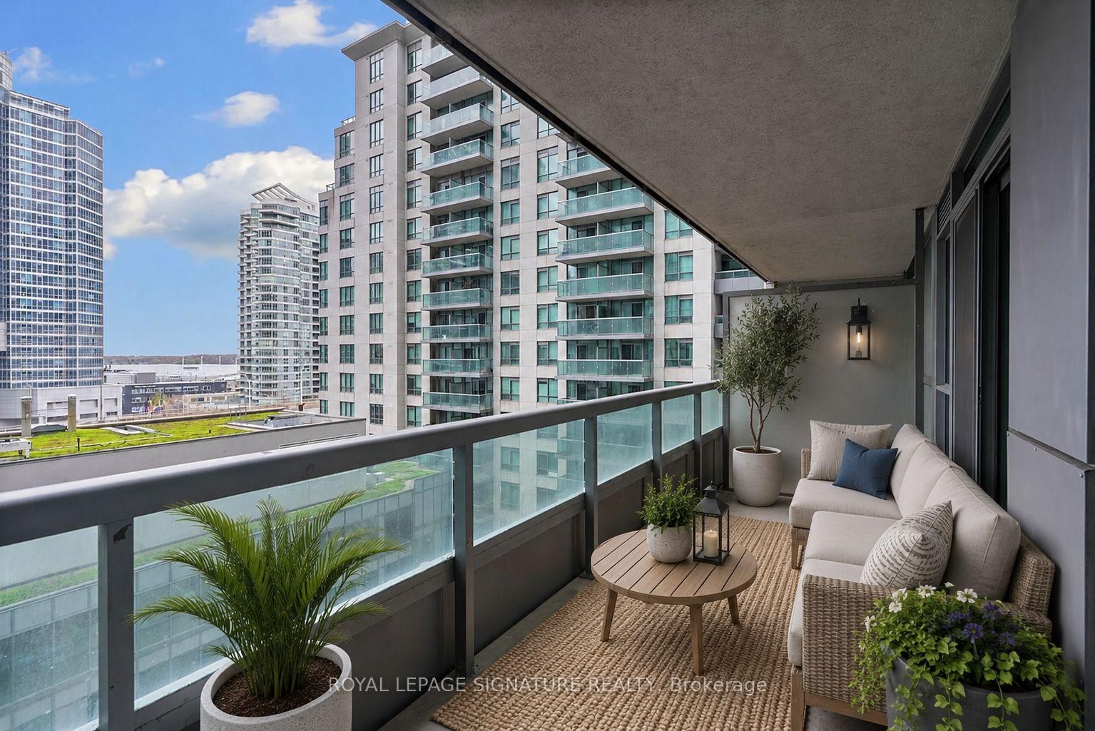 801-19 Grand Trunk Crescent, Toronto, ON - Outdoor With Balcony