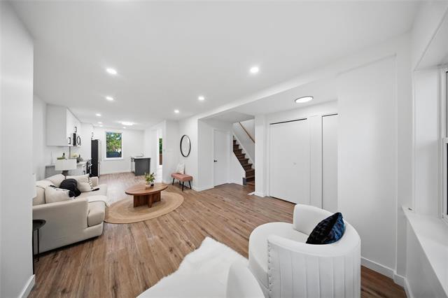 324 Yale Ave, Winnipeg, MB - Indoor
