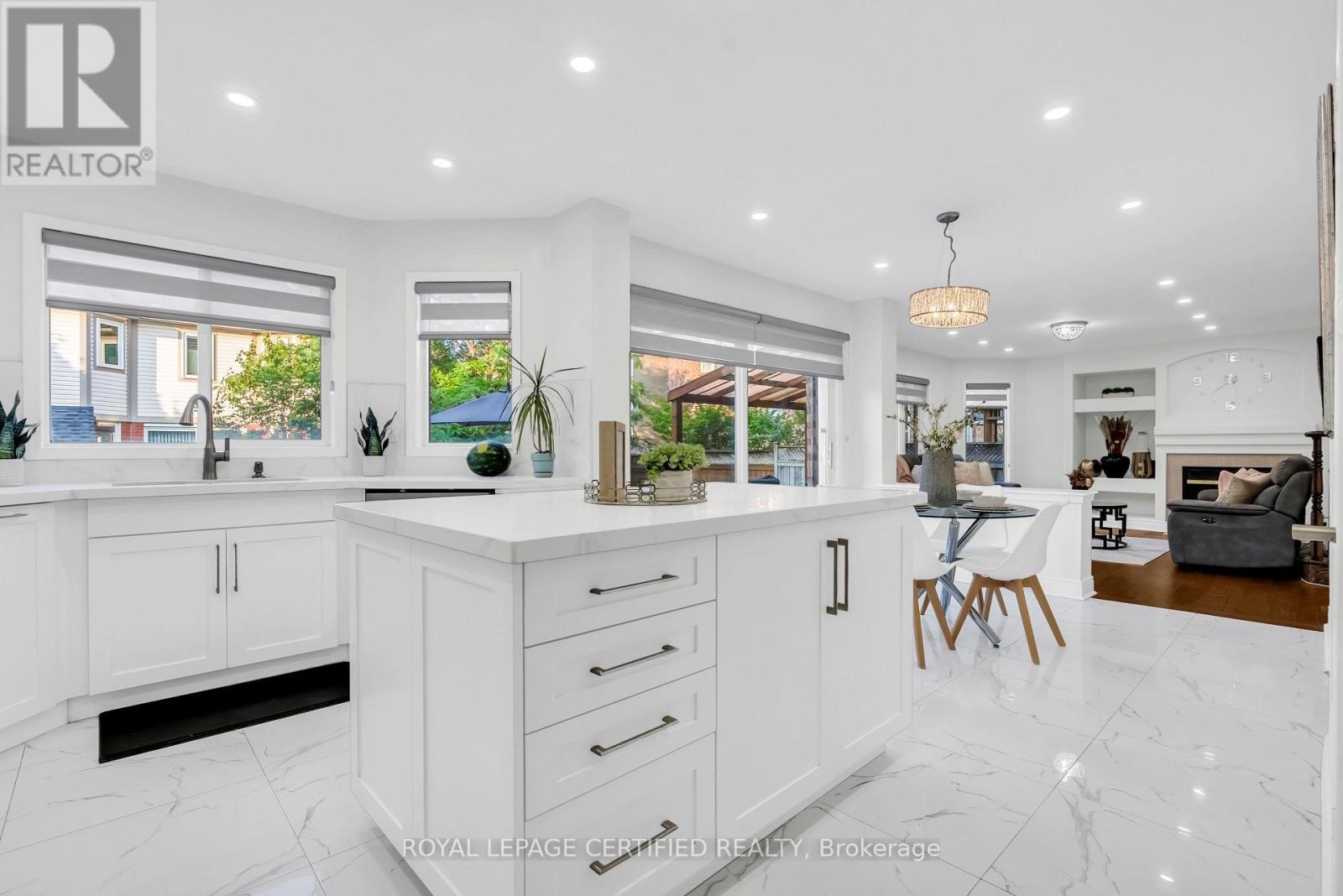 729 Turrell Crescent, Milton, ON - Indoor