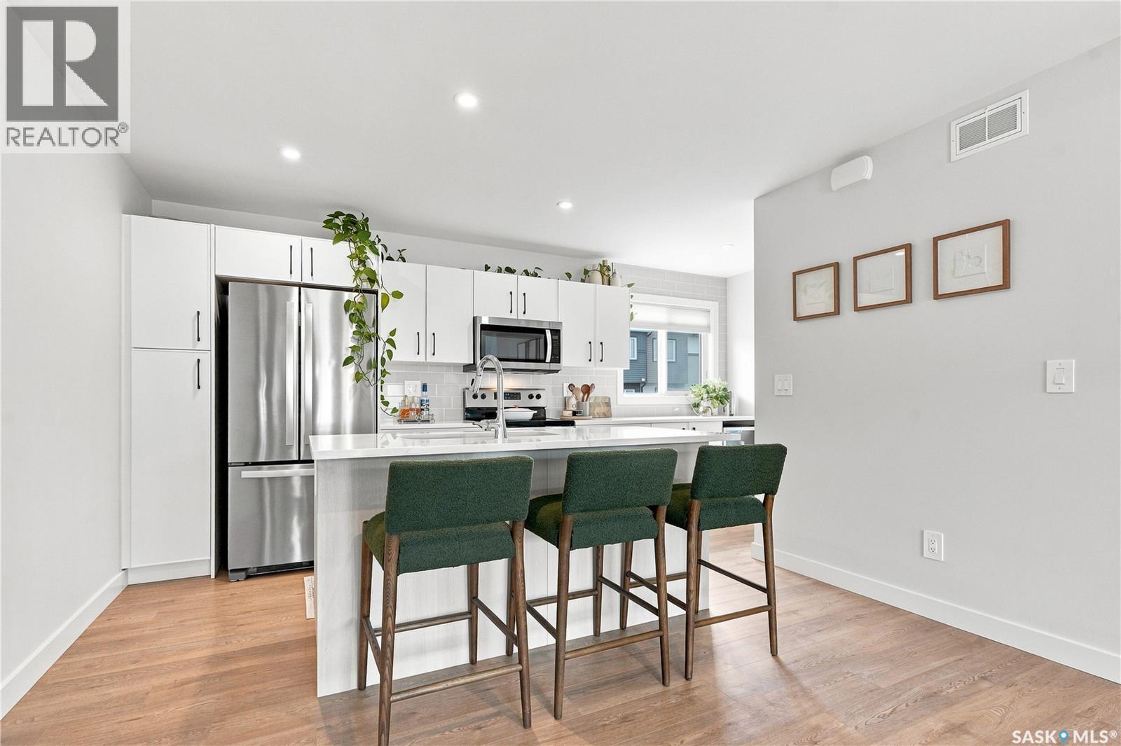12 651 Dubois Crescent, Saskatoon, SK