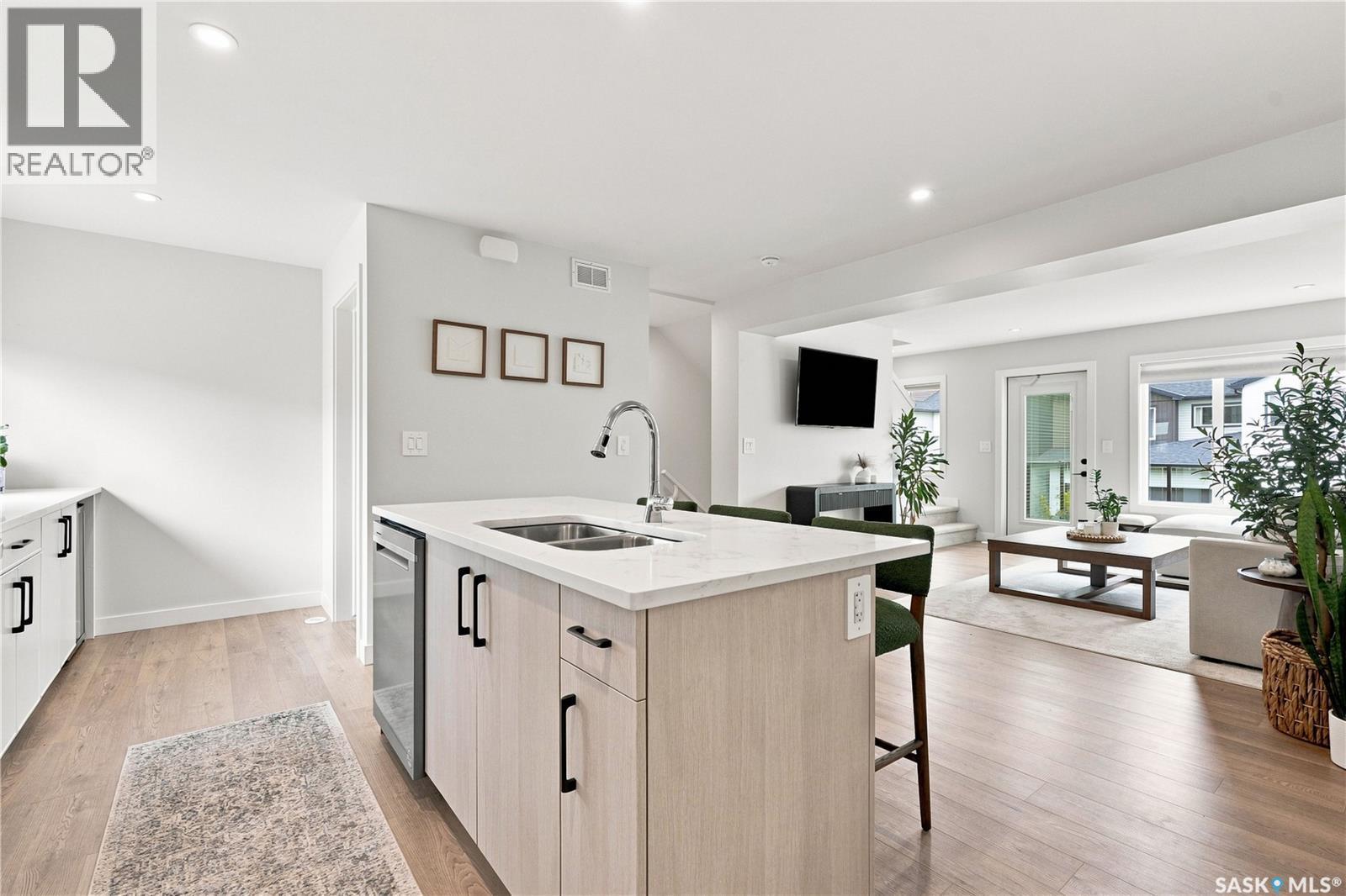 12 651 Dubois Crescent, Saskatoon, SK
