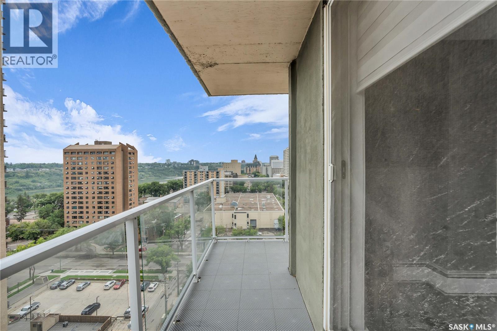 1606 320 5Th Avenue N, Saskatoon, SK - Outdoor With Balcony With View