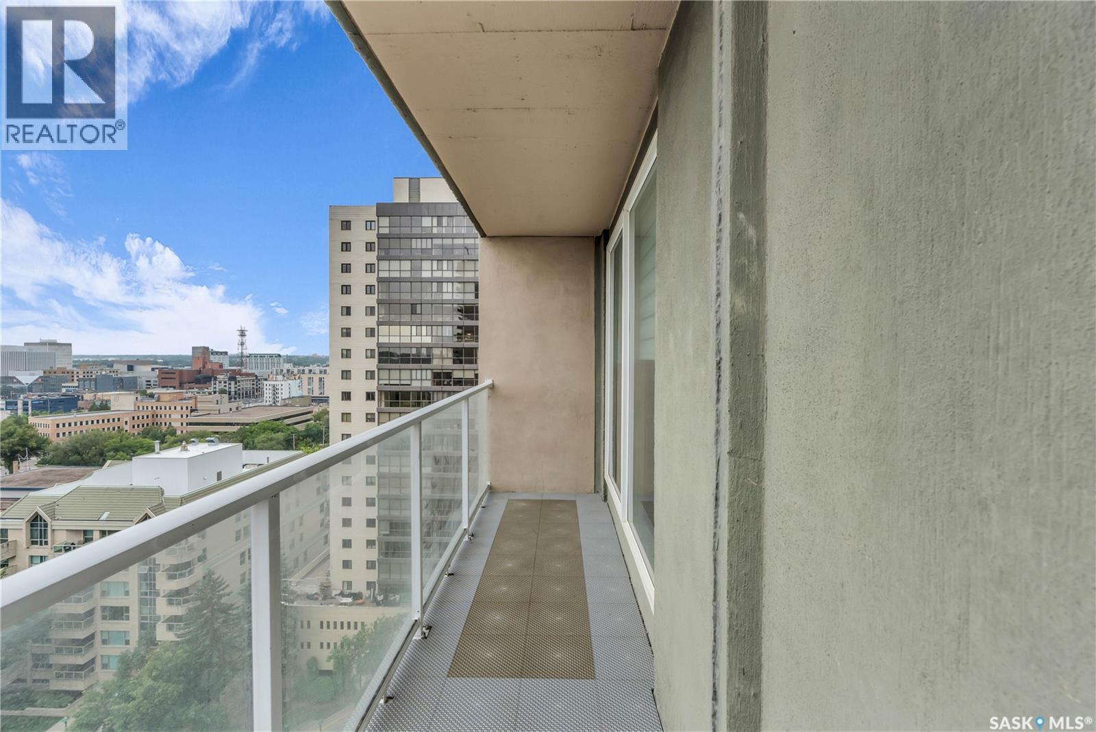 1606 320 5Th Avenue N, Saskatoon, SK - Outdoor With Balcony With View