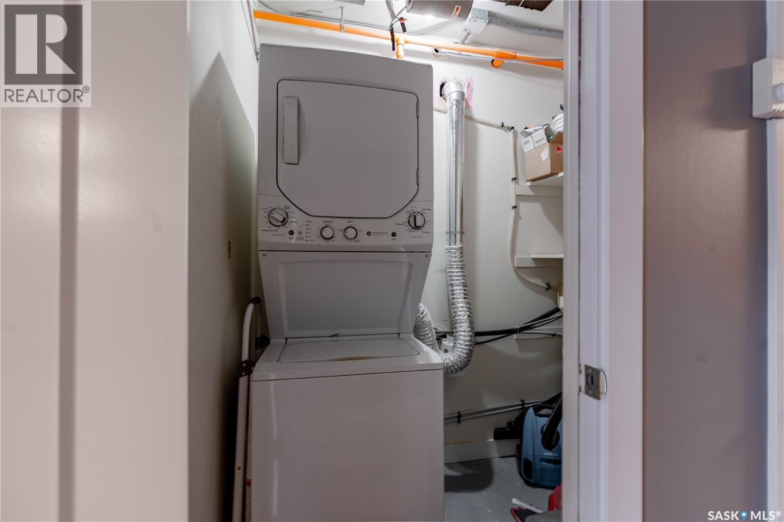 1606 320 5Th Avenue N, Saskatoon, SK - Indoor Photo Showing Laundry Room