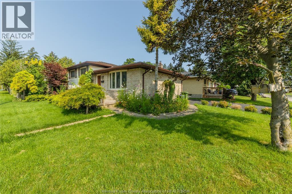 39 Patricia Street, St. Thomas, ON - Outdoor
