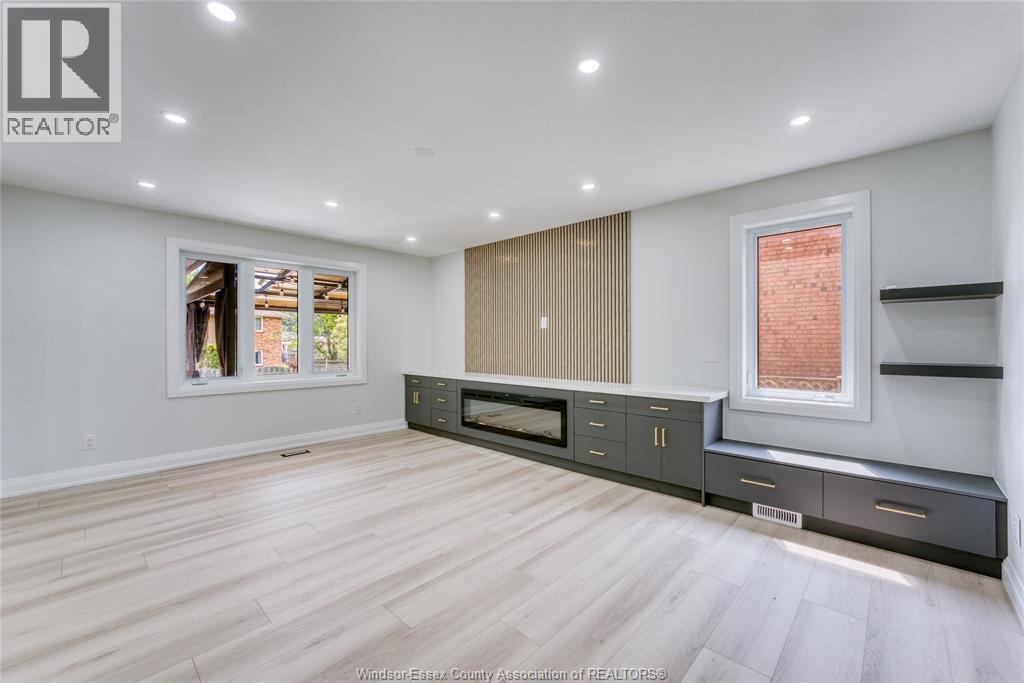 2350 Docherty Drive, Tecumseh, ON - Indoor