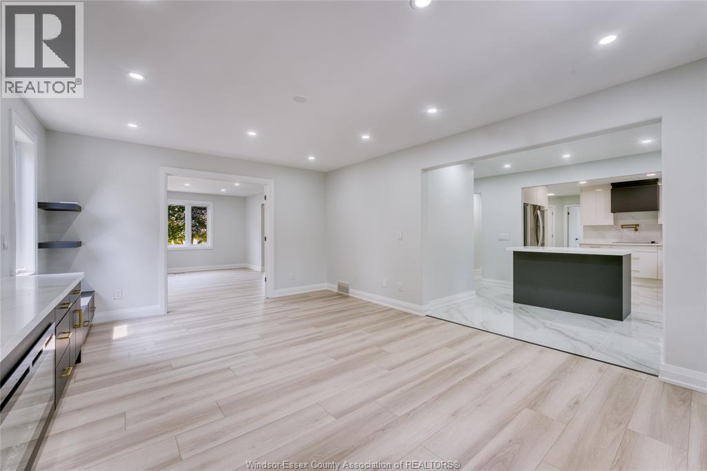 2350 Docherty Drive, Tecumseh, ON - Indoor