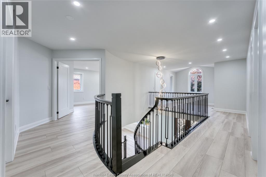 2350 Docherty Drive, Tecumseh, ON - Indoor Photo Showing Other Room