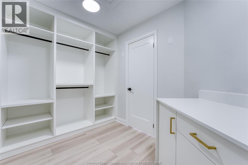 2350 Docherty Drive, Tecumseh, ON - Indoor