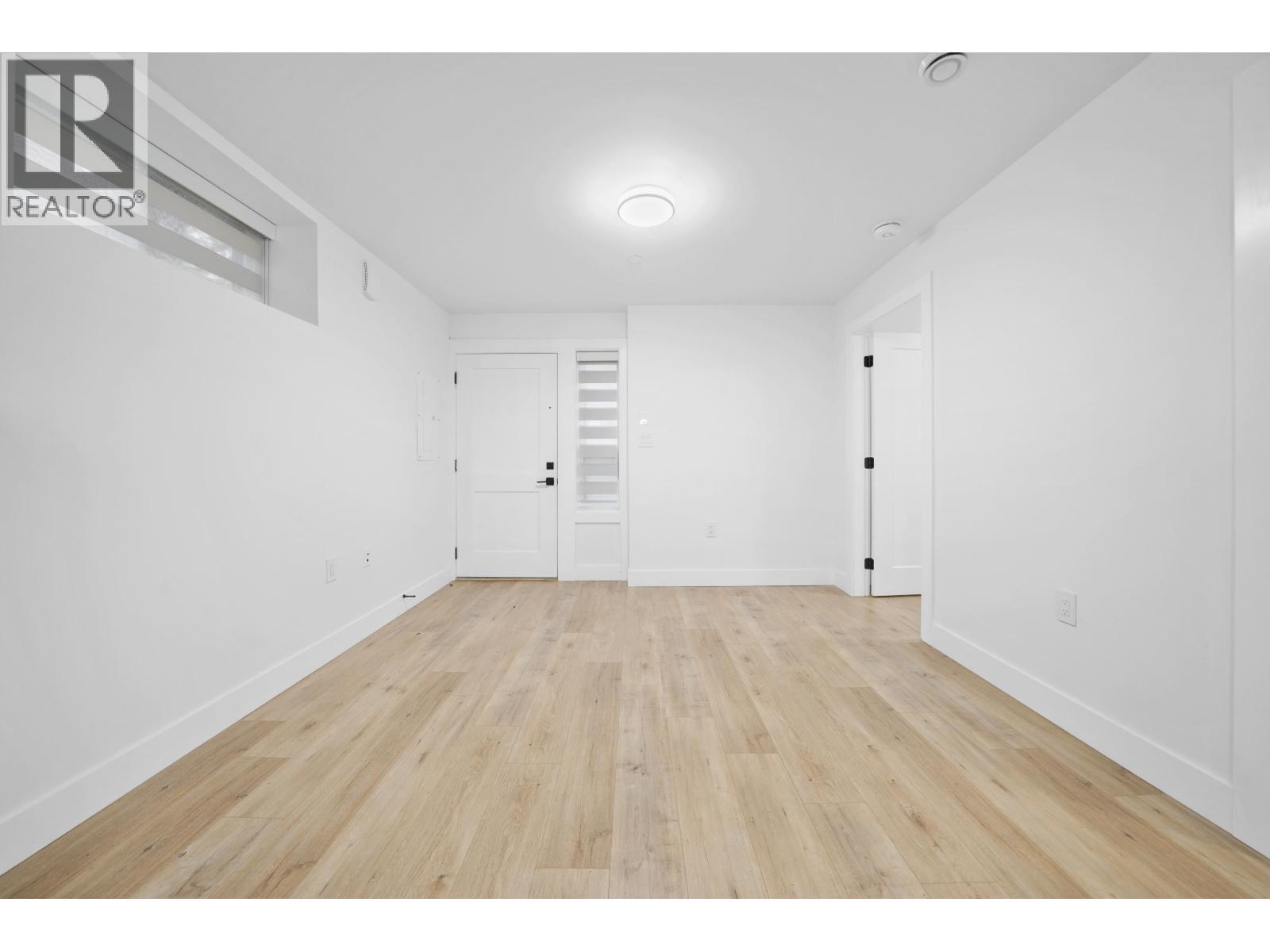 2995 E 17Th Avenue, Vancouver, BC - Indoor Photo Showing Other Room