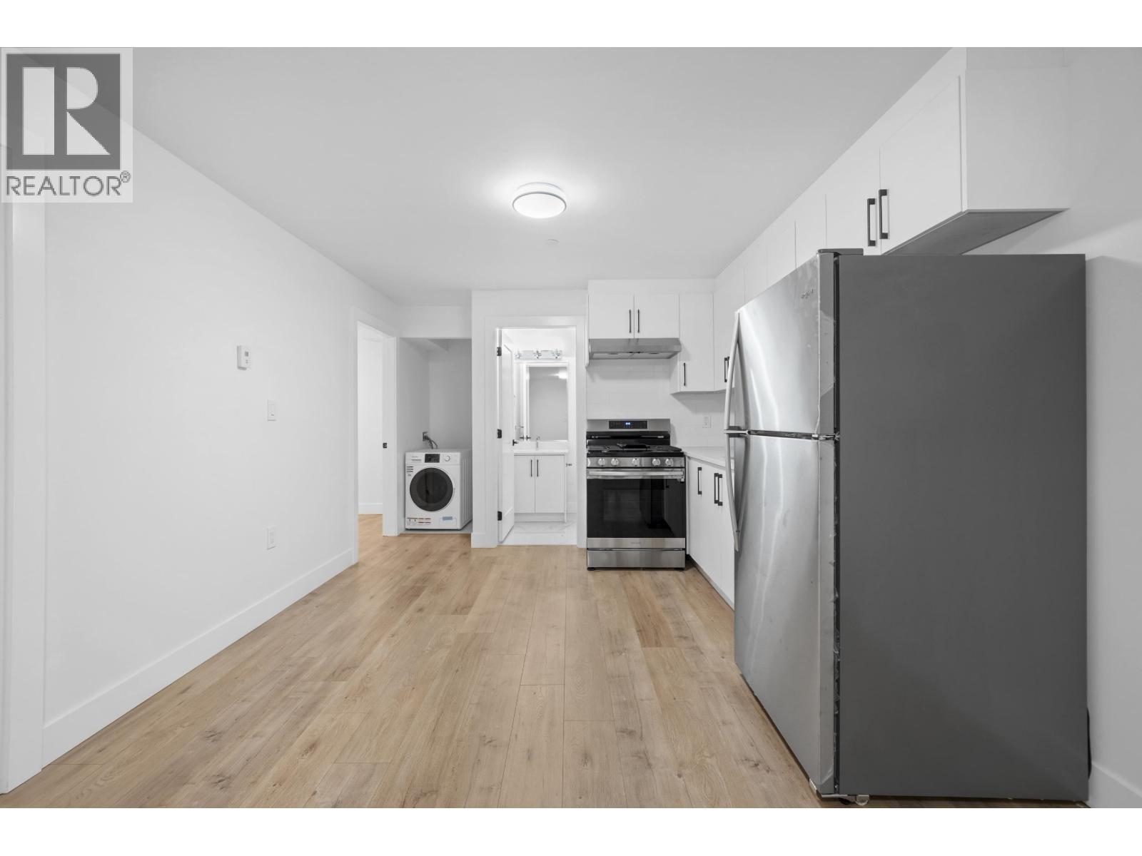 2995 E 17Th Avenue, Vancouver, BC - Indoor