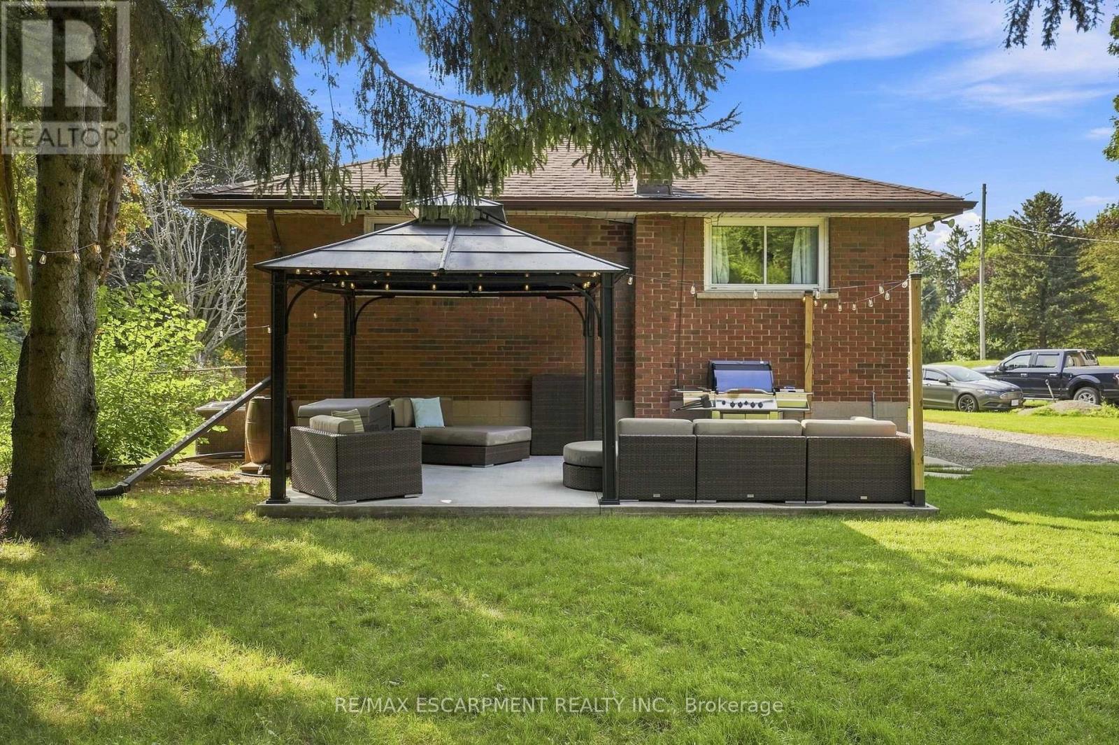 10 Taylor Crescent, Hamilton, ON - Outdoor