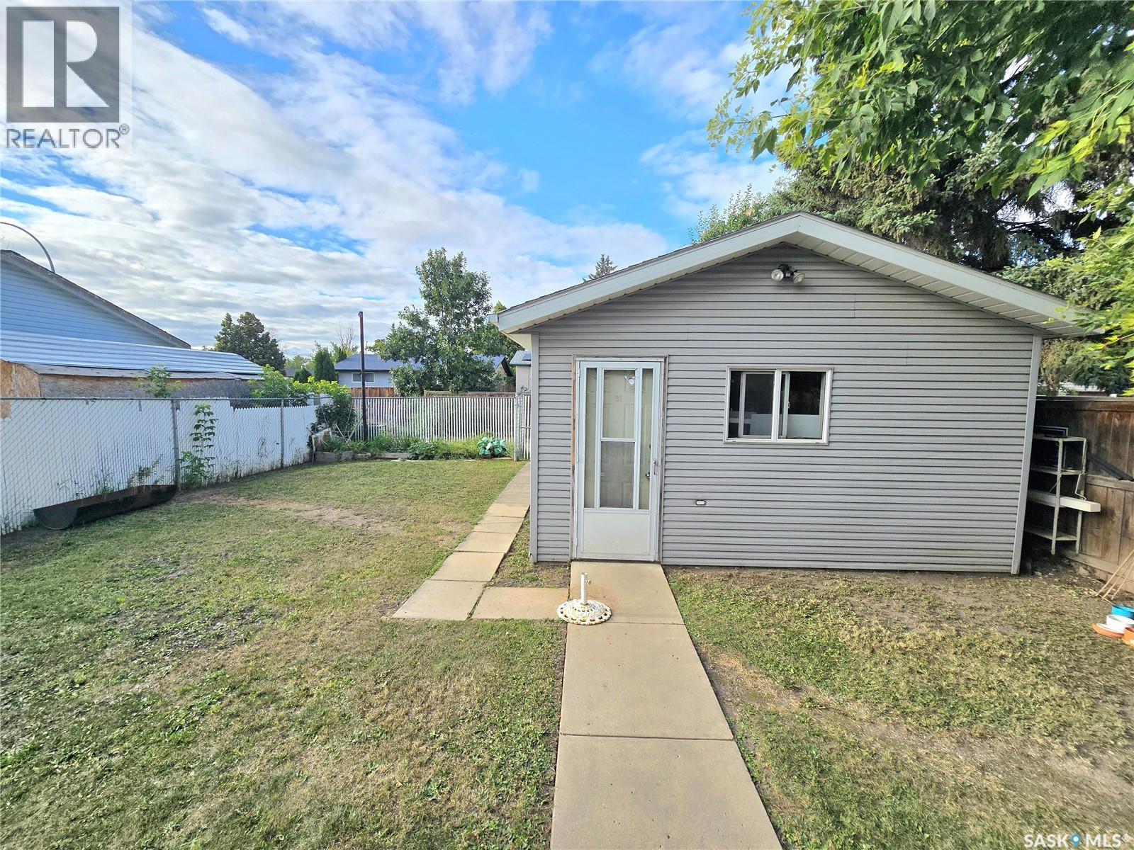 442 Douglas Crescent, Saskatoon, SK - Outdoor