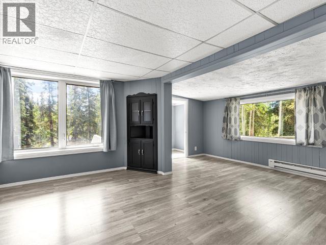 200-26 Azure Road, Whitehorse, YT - Indoor