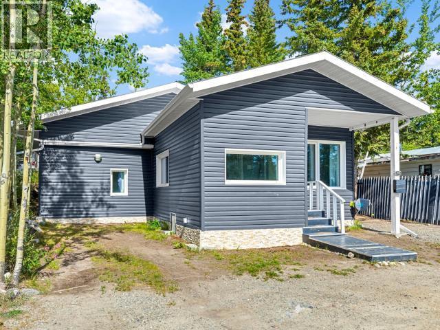 200-26 Azure Road, Whitehorse, YT - Outdoor