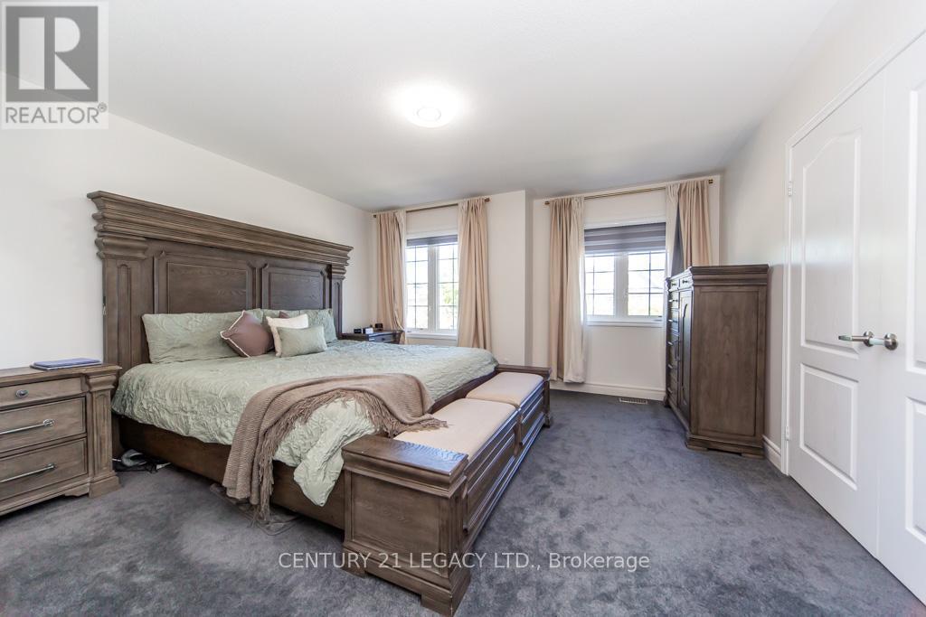 44 Tincomb Crescent, Whitby, ON