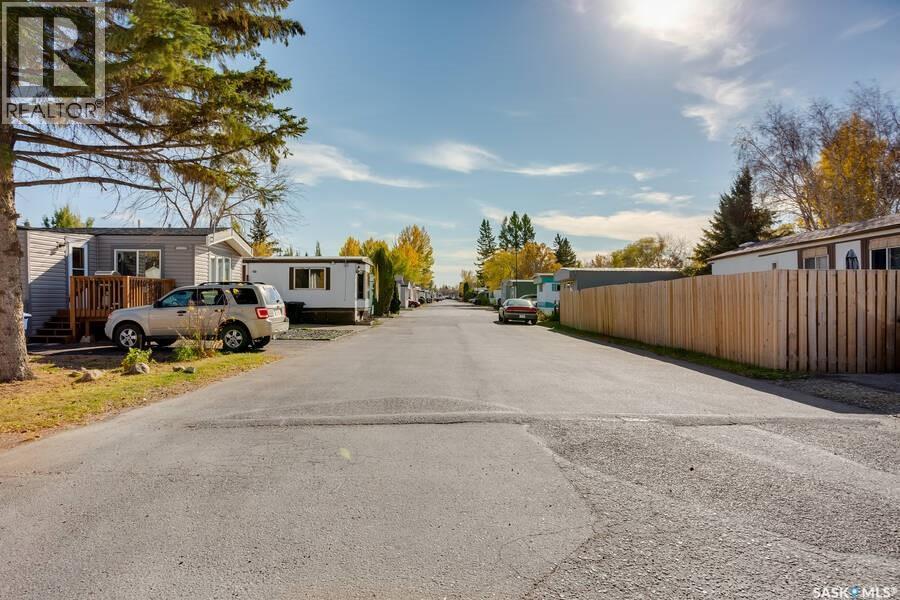 1 219 Grant Street, Saskatoon, SK