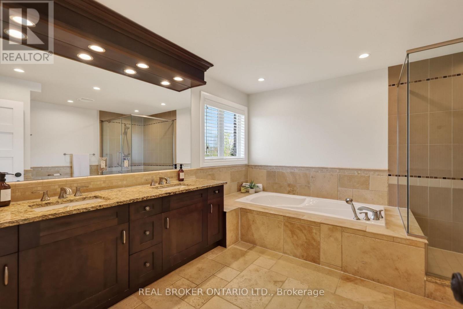 465 Lockmaster Crescent, Ottawa, ON - Indoor Photo Showing Bathroom