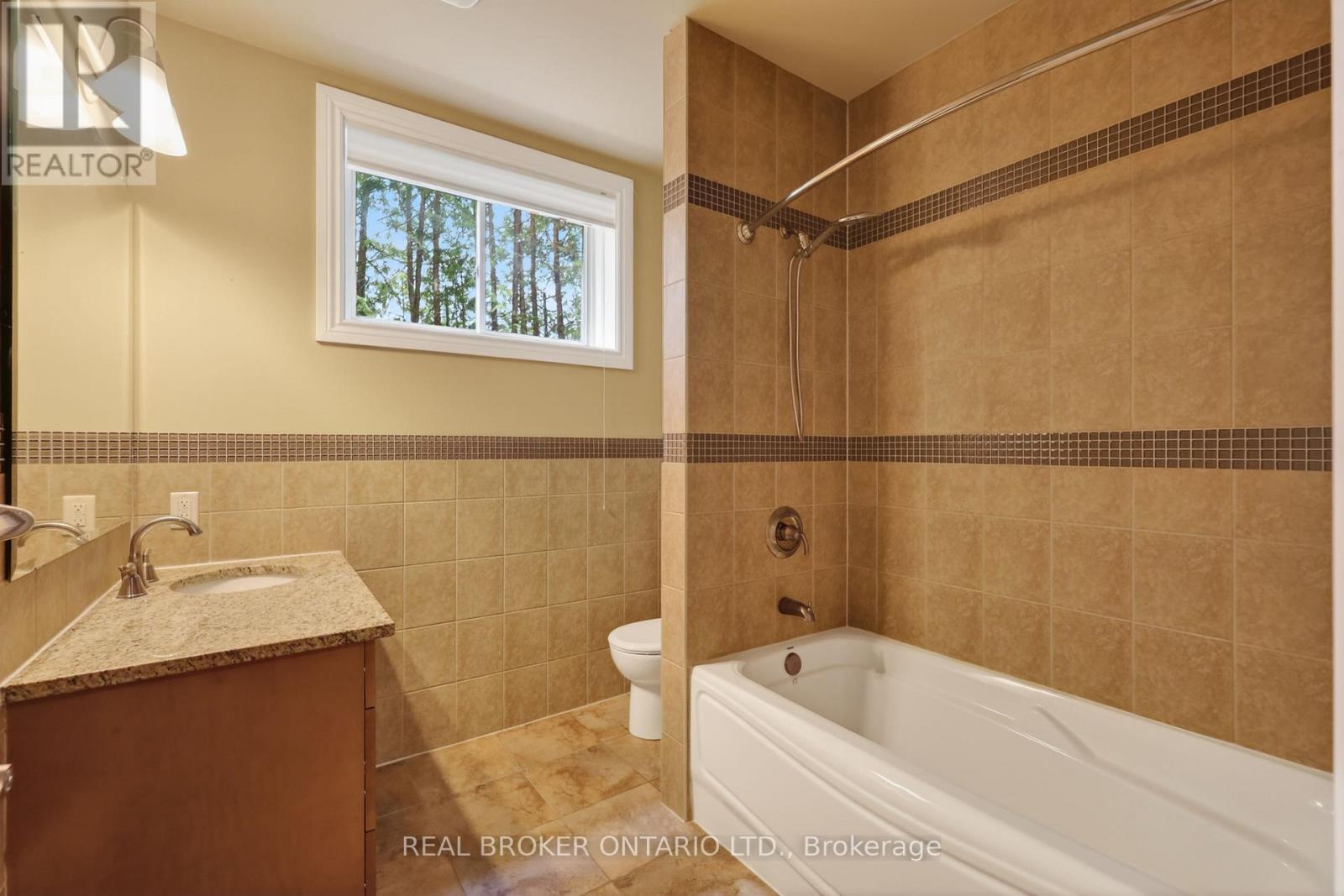 465 Lockmaster Crescent, Ottawa, ON - Indoor Photo Showing Bathroom