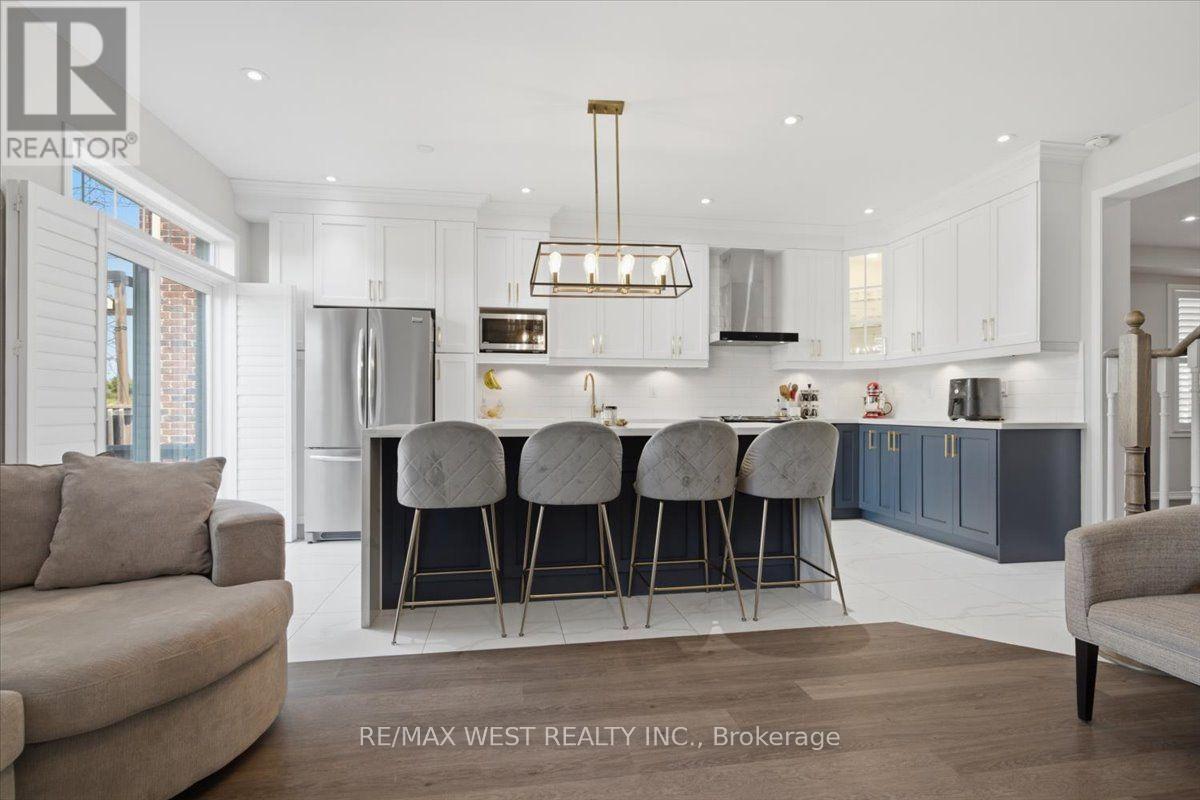 29 Stockell Crescent, Ajax, ON - Indoor Photo Showing Other Room