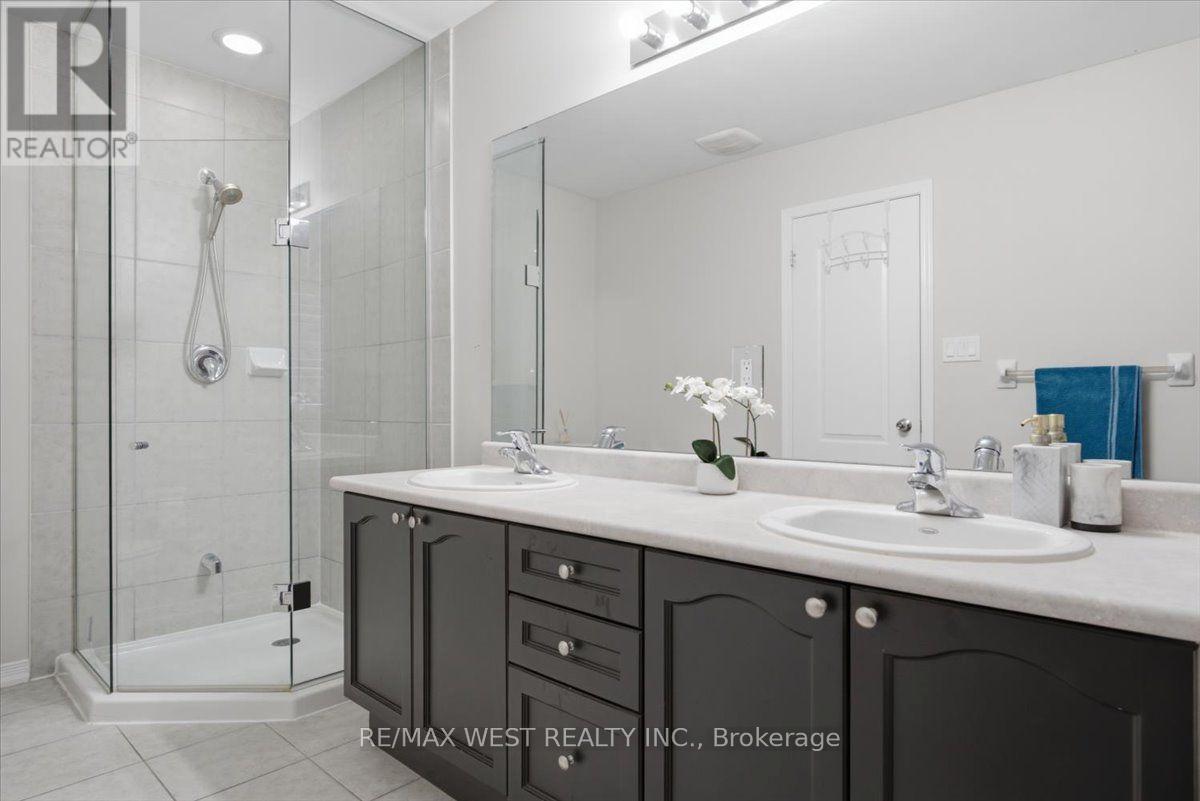29 Stockell Crescent, Ajax, ON - Indoor Photo Showing Bathroom