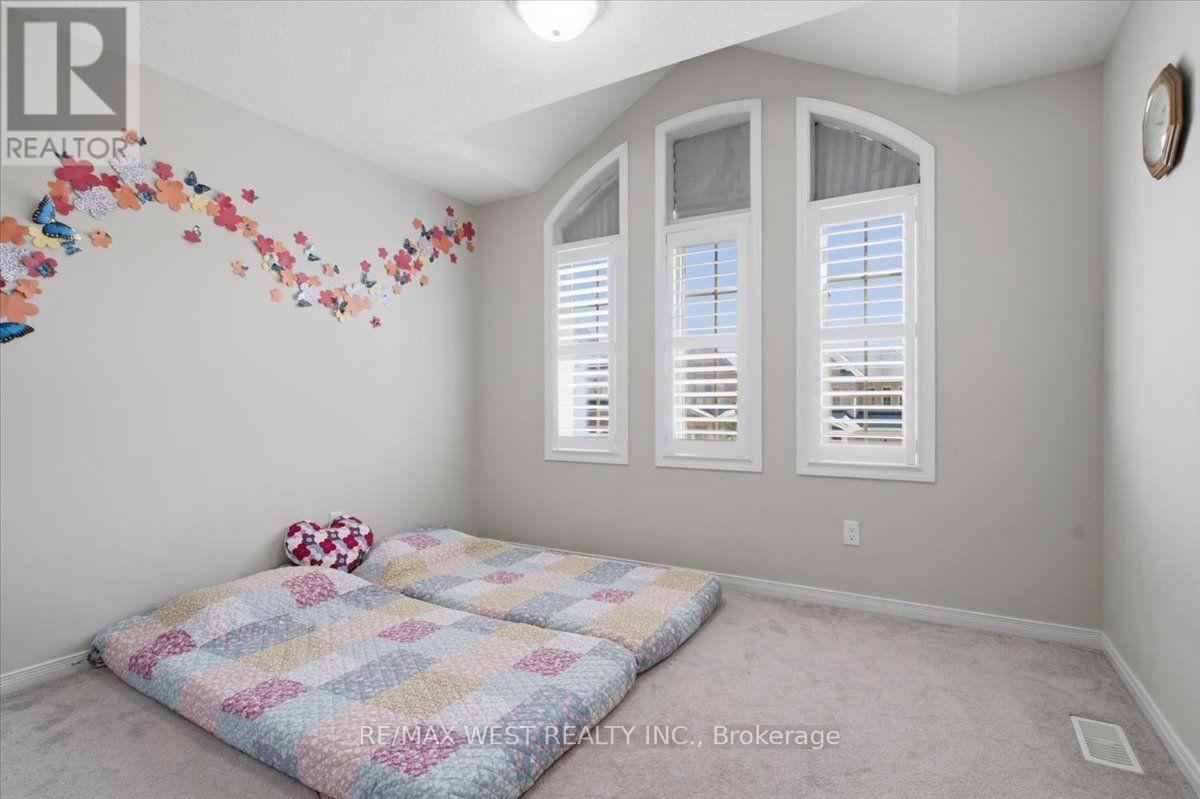 29 Stockell Crescent, Ajax, ON - Indoor Photo Showing Bedroom