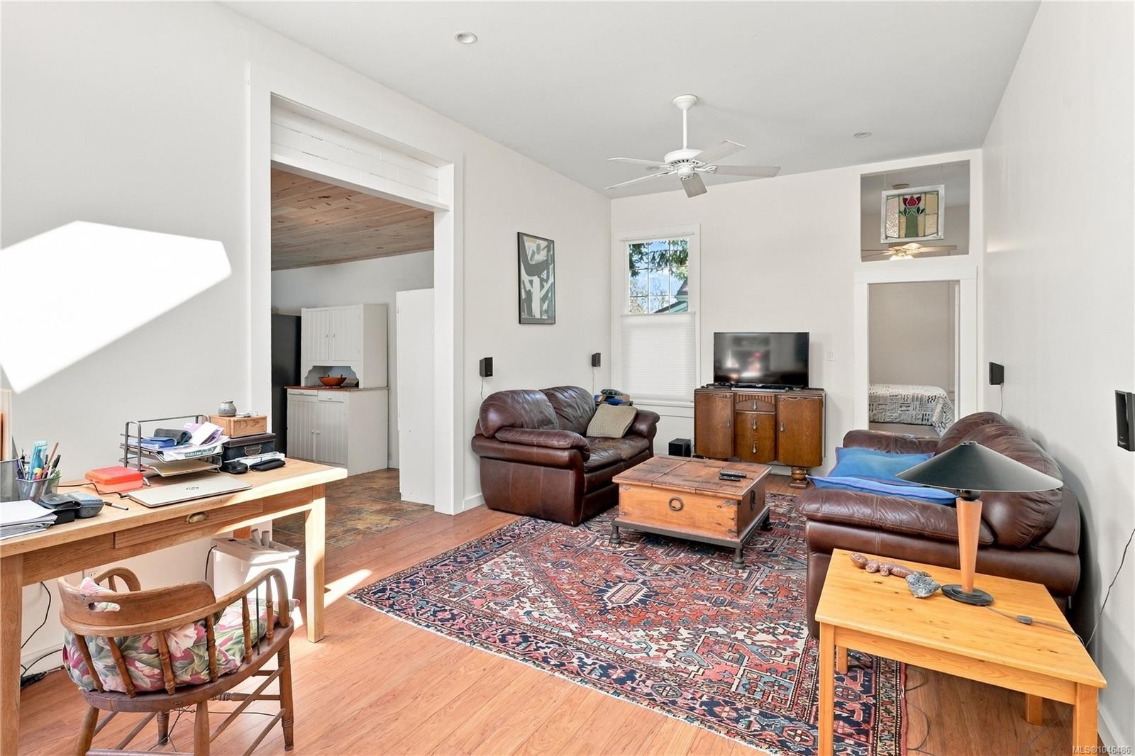 1272 Centre Rd, Victoria, BC - Indoor Photo Showing Other Room