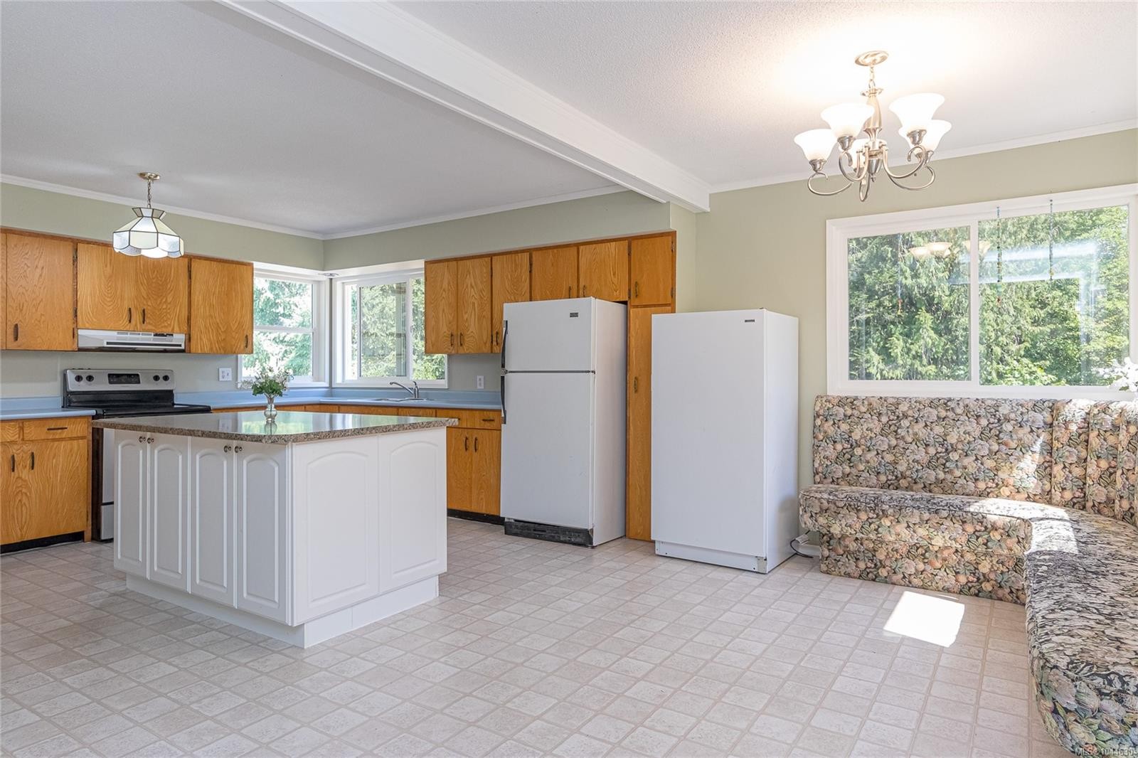 2789 Vanappelen Rd, Nanaimo, BC