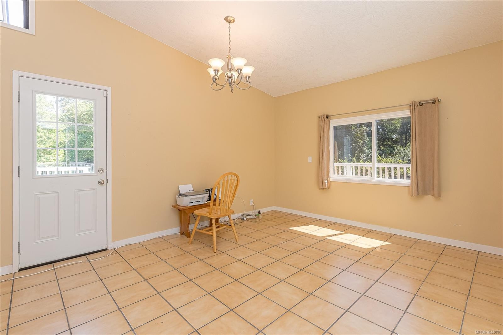 2789 Vanappelen Rd, Nanaimo, BC