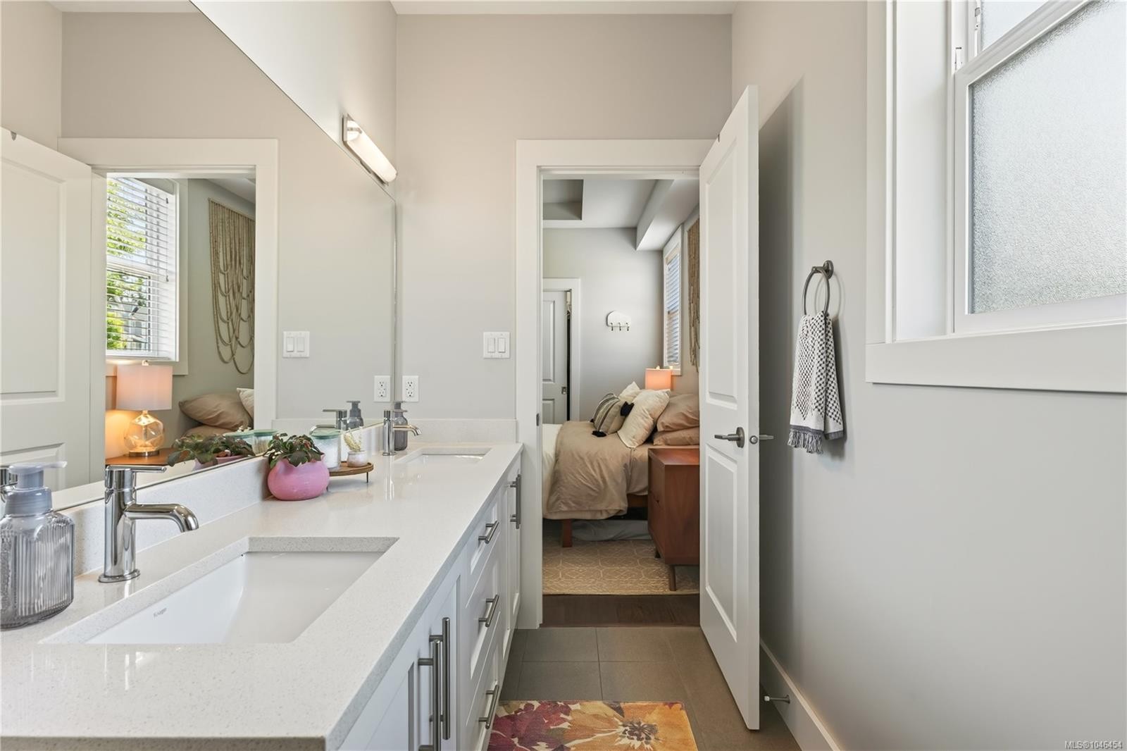 5797 Linyard Rd, Nanaimo, BC - Indoor Photo Showing Bathroom