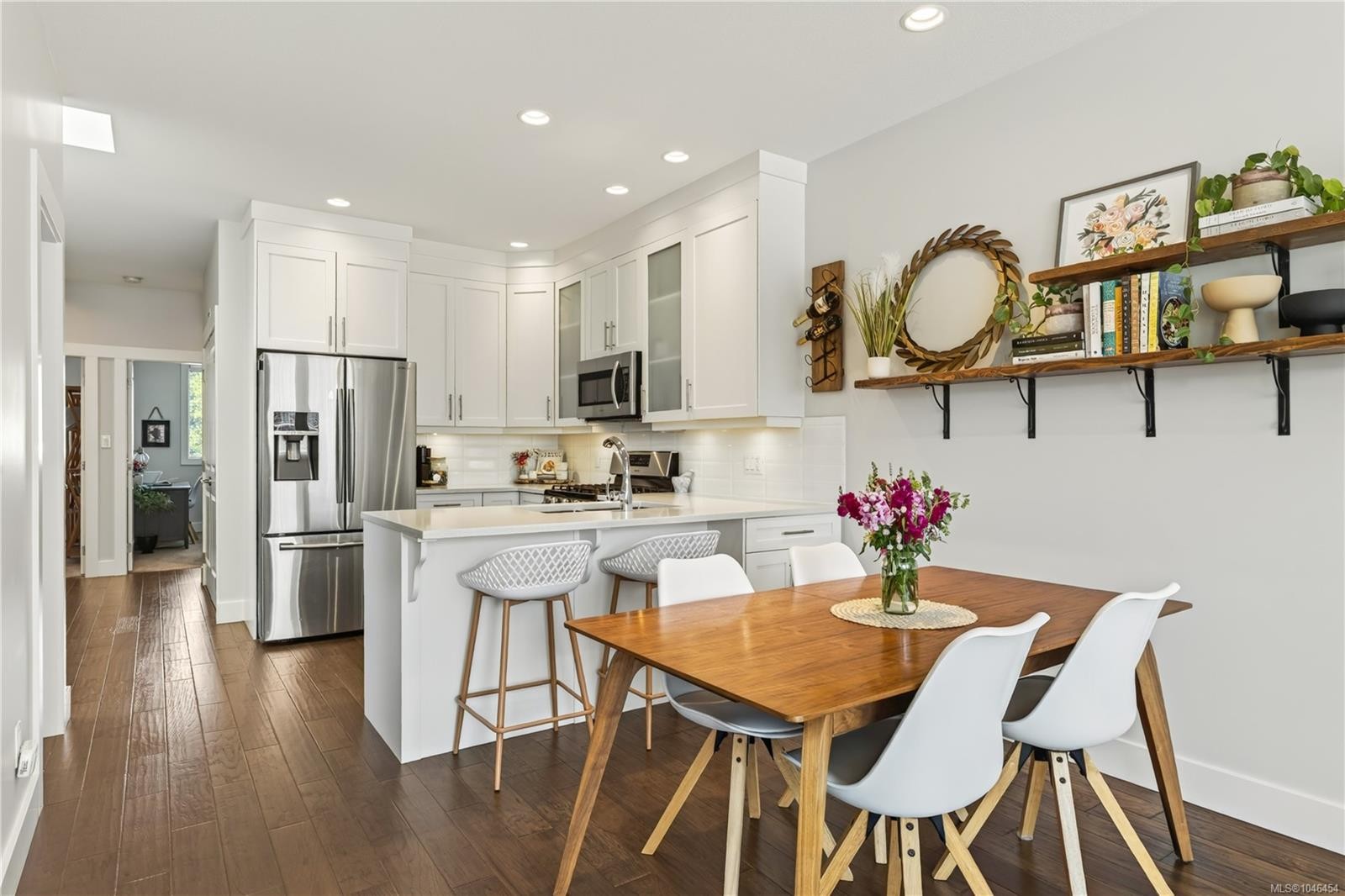 5797 Linyard Rd, Nanaimo, BC - Indoor