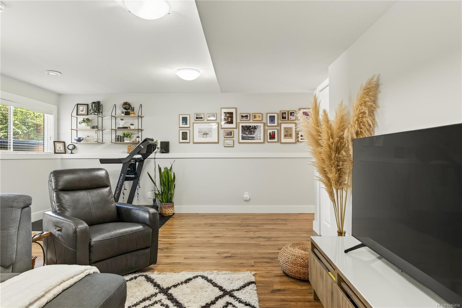 5797 Linyard Rd, Nanaimo, BC - Indoor Photo Showing Other Room
