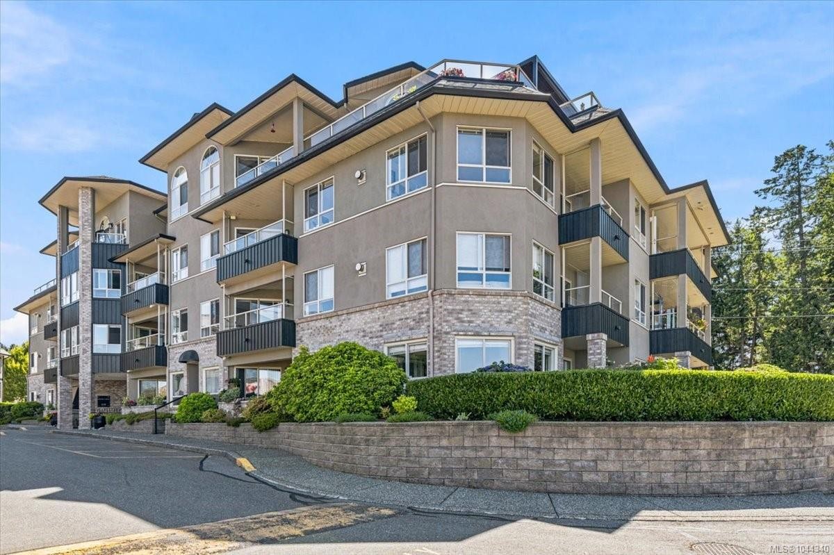 #307-6738 Dickinson Rd, Nanaimo, BC - Outdoor With Facade