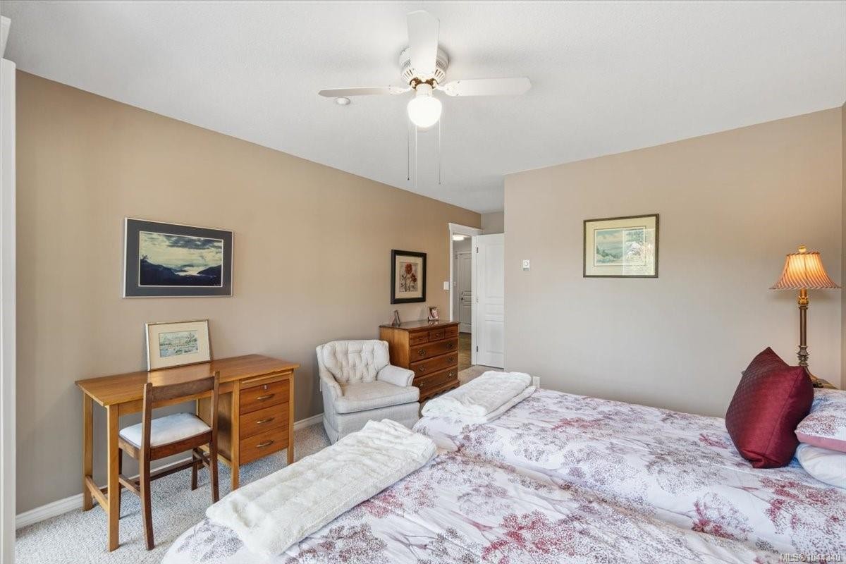 #307-6738 Dickinson Rd, Nanaimo, BC - Indoor Photo Showing Bedroom
