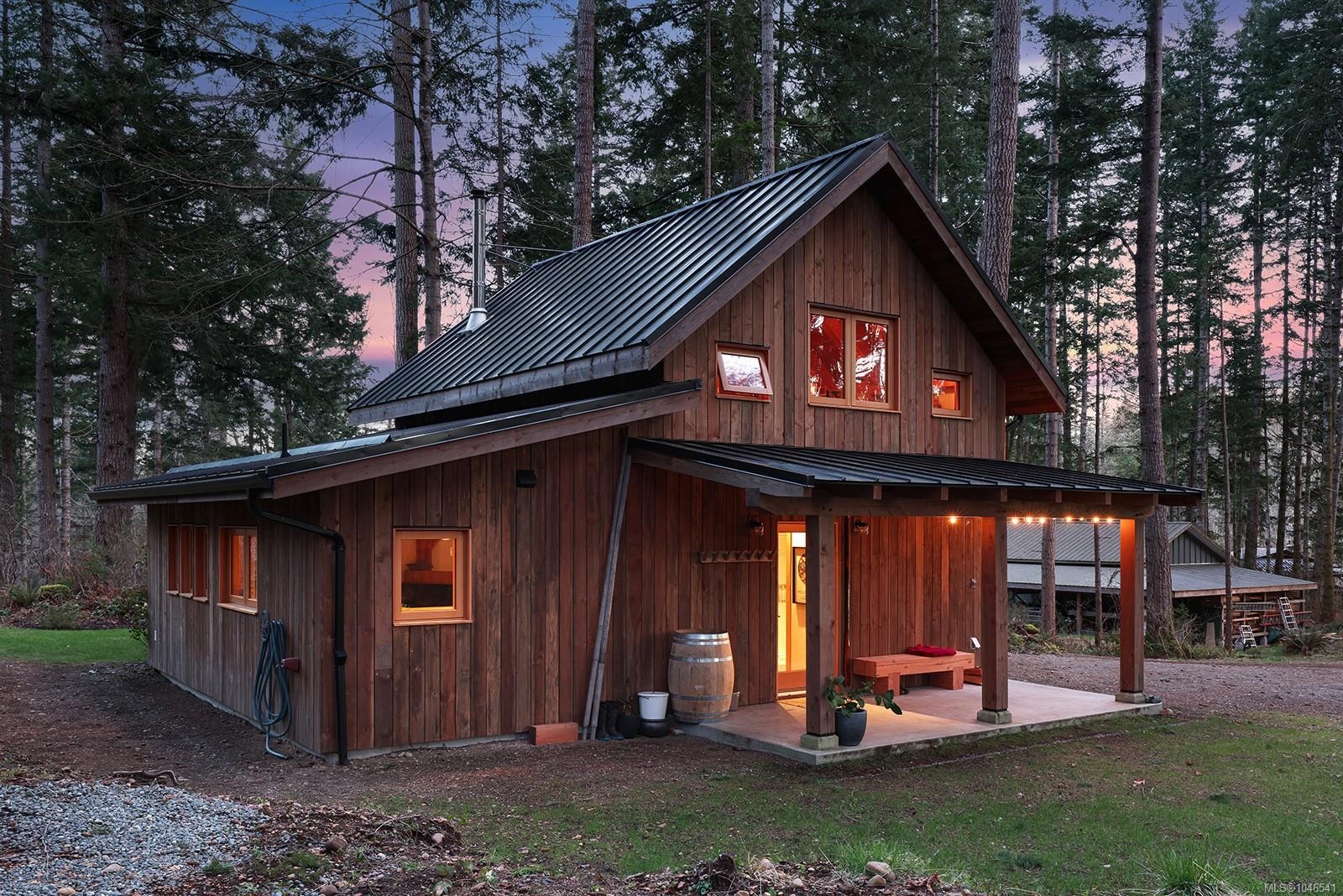 2138 Left Rd, Courtenay, BC
